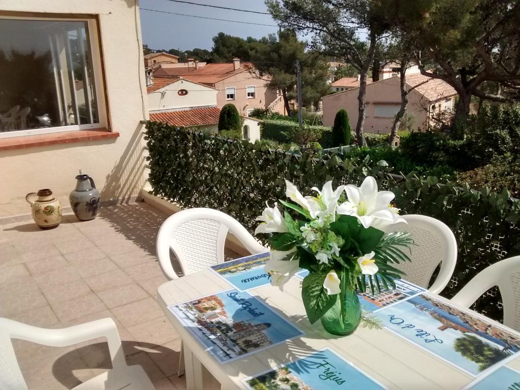Villa Veronique Saint-Raphaël Екстериор снимка